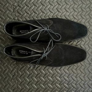 Donald J Pliner Men’s Chukka Suede Boots Size 8